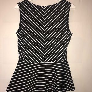 New York and Company sleeveless business shirt